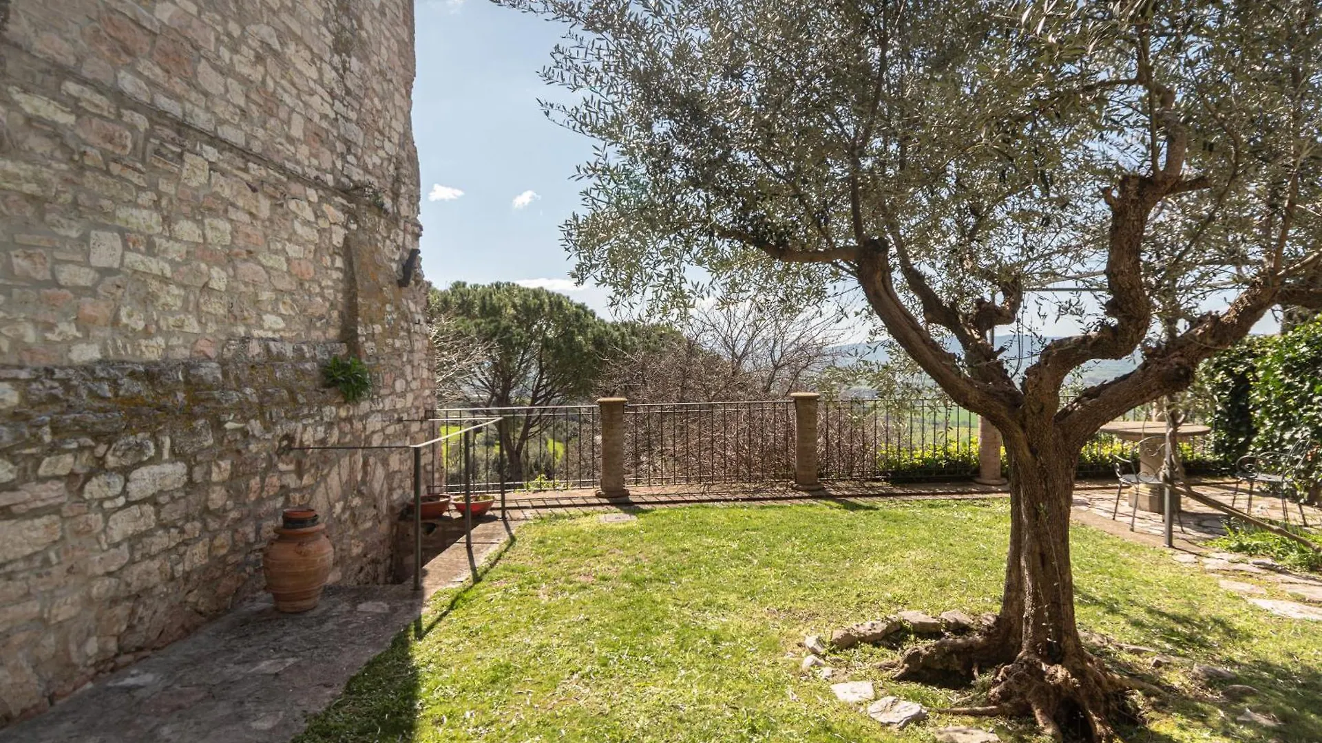 Residenza D'Epoca San Crispino Aparthotel Assisi 4*,  Italië